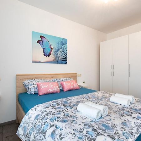 Apartman Jelena Vrbnik Eksteriør billede