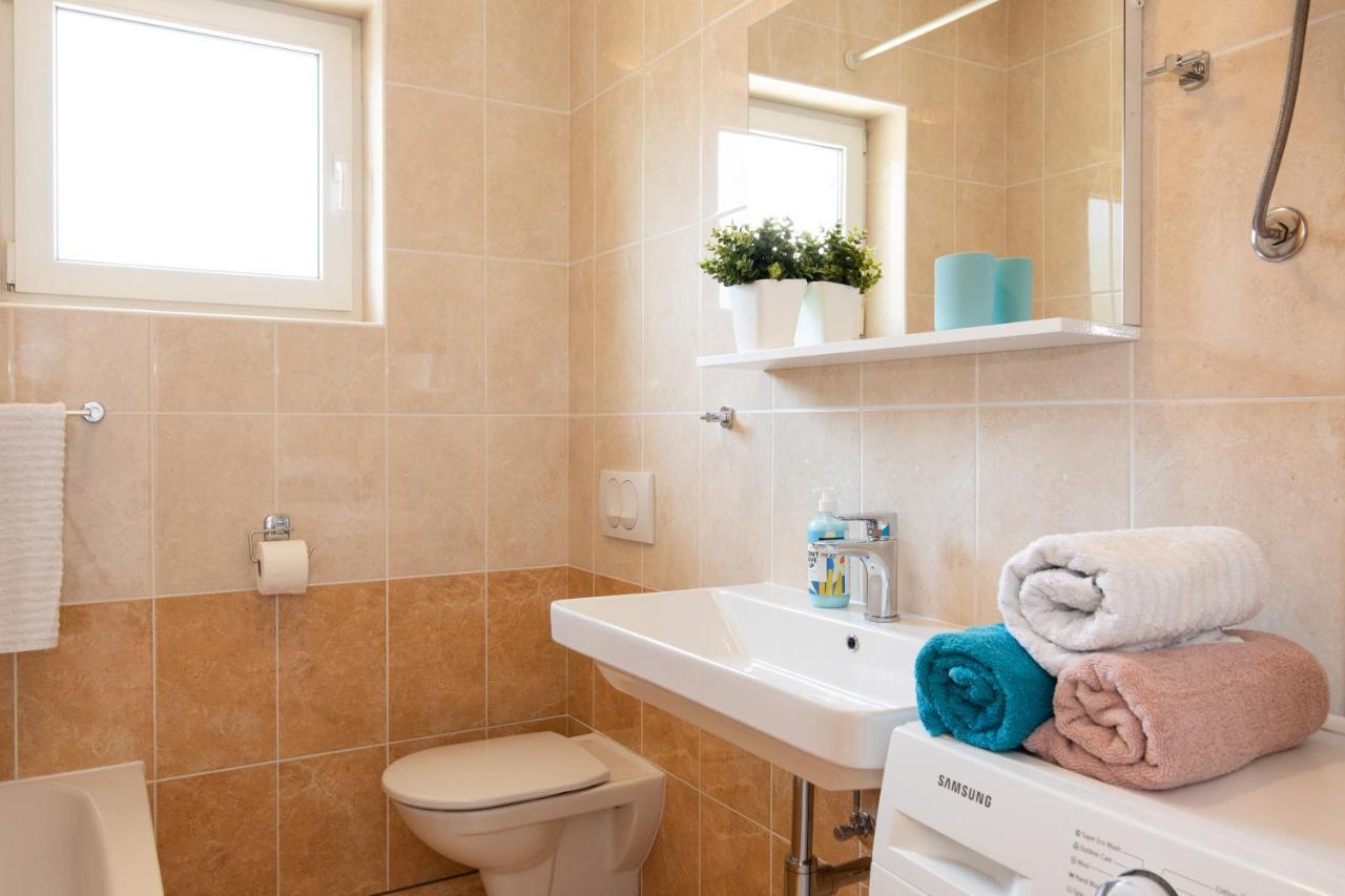 Apartman Jelena Vrbnik Eksteriør billede